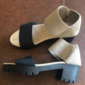 Charleston Shoe Company.   Cute sandals. Size 6